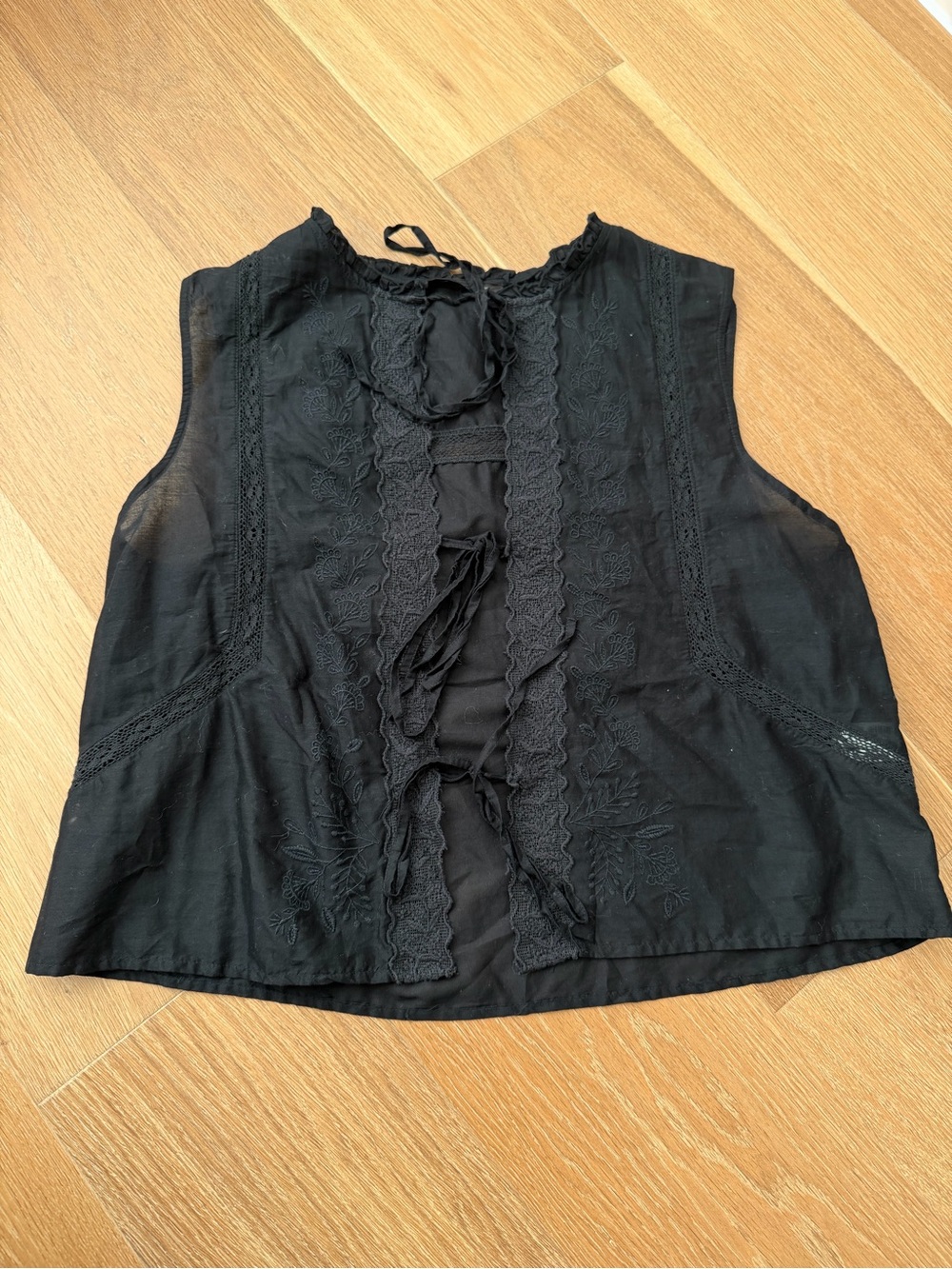 Black Zara tie front blouse